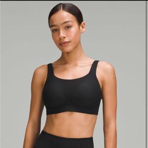 Lululemon Run Times Bra size 36 DD in black
